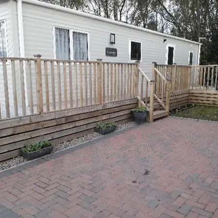 Camelot Holiday Park, Longtown, Tranquility 21 Coworth بيت للعطل *